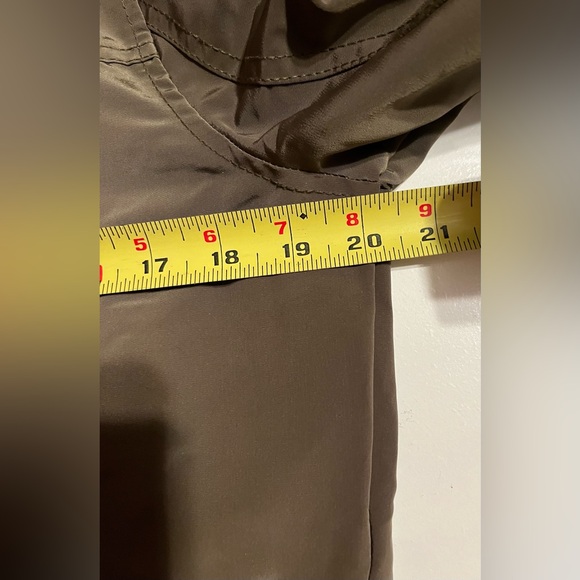 Women Abercrombie & Fitch fleece lined water & wind resistant army green coat L - Picture 8 of 12